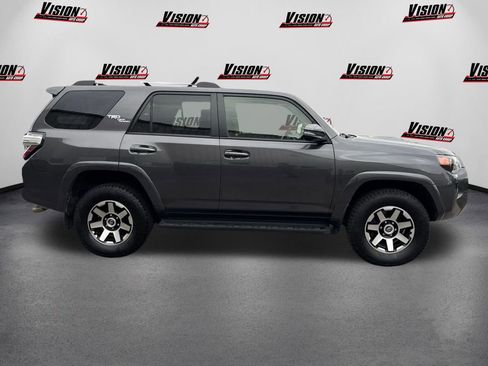 Used 2018 Toyota 4Runner TRD Off-Road Premium image 4