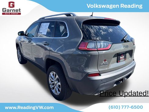 Used 2021 Jeep Cherokee Latitude Lux w/ Trailer Tow Group AWD/4WD image 3
