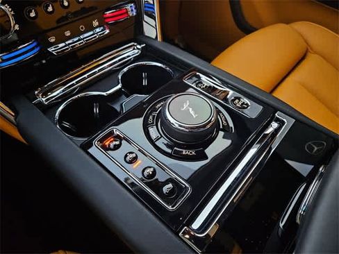 Used 2022 Rolls-Royce Cullinan image 31