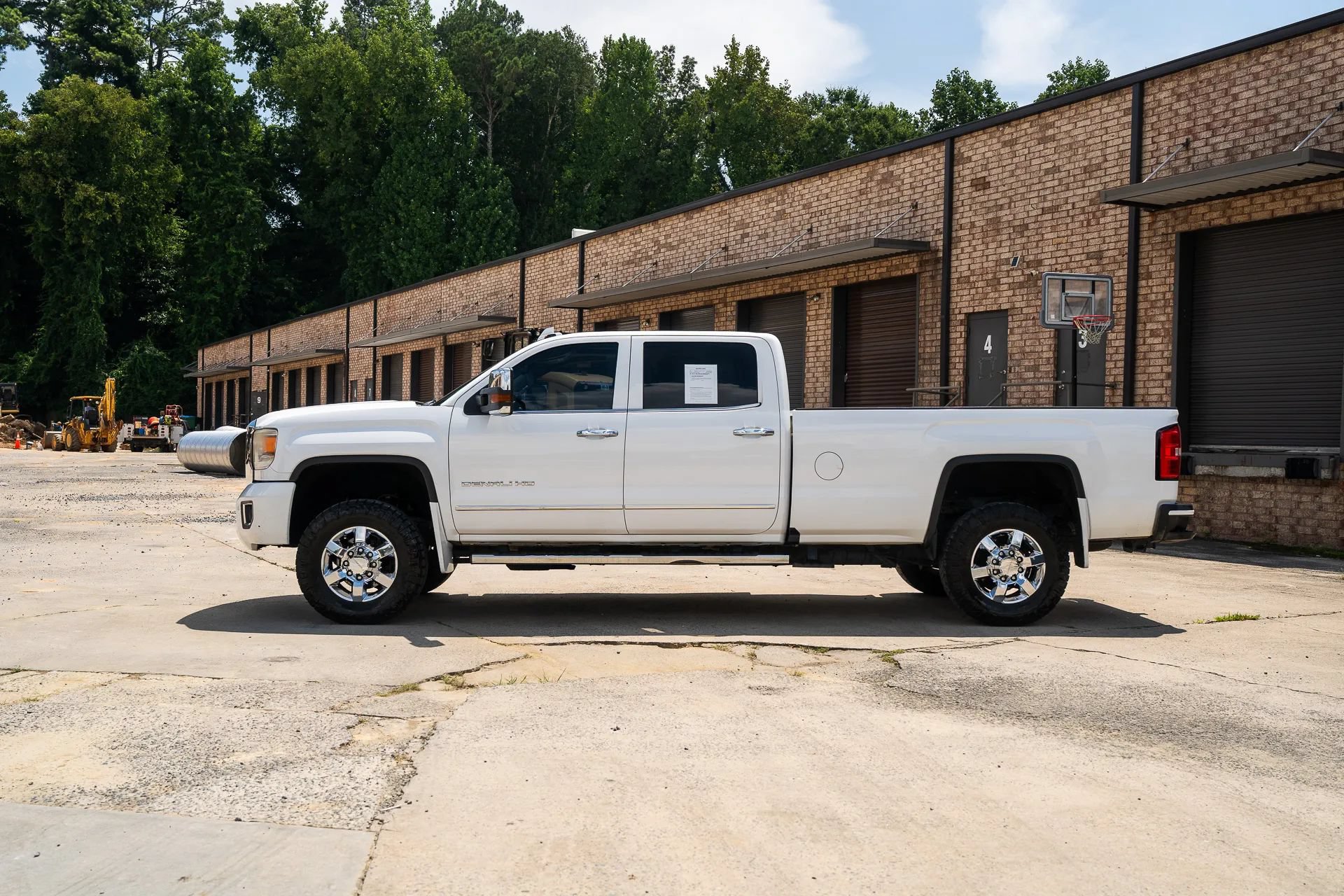Used 2016 GMC Sierra 3500 Denali w/ Duramax Plus Package AWD/4WD image 4