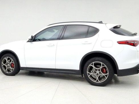 Used 2022 Alfa Romeo Stelvio Sprint image 7