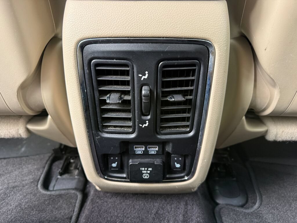 Used 2017 Jeep Grand Cherokee Limited w/ Trailer Tow Group IV RWD image 32