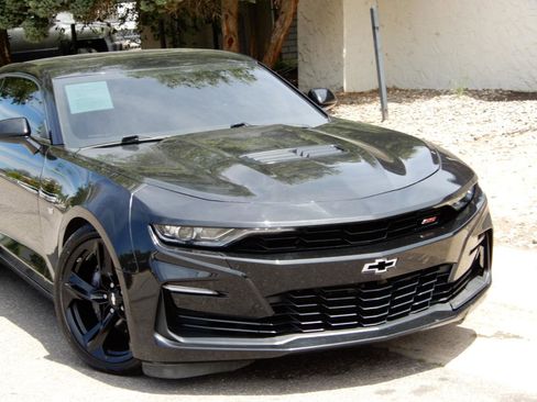 Used 2019 Chevrolet Camaro SS RWD image 2