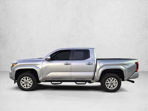 Used 2024 Toyota Tacoma SR5 w/ SR5 Upgrade Package AWD/4WD image 8
