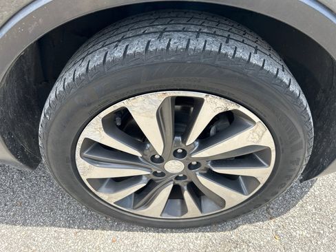Used 2017 Buick Encore Essence FWD image 20