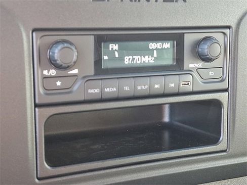 Used 2025 Mercedes-Benz Sprinter 2500 image 16