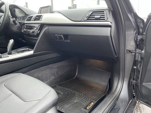 Used 2018 BMW 320i xDrive Sedan image 11