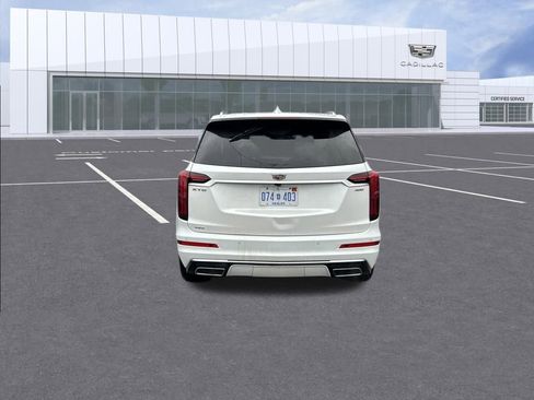 Used 2024 Cadillac XT6 Premium Luxury image 4
