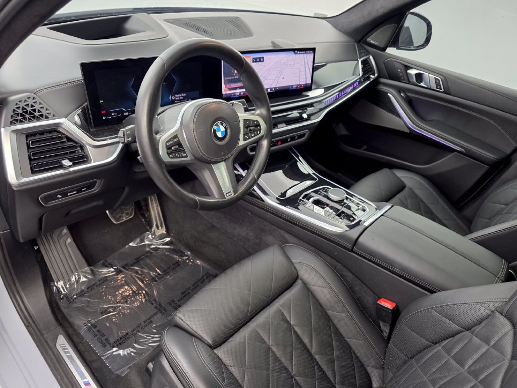 Used 2025 BMW X7 xDrive40i w/ M Sport Package AWD/4WD image 10