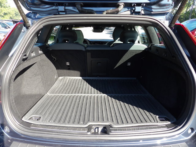 Used 2021 Volvo V60 T6 R-Design w/ Climate Package FWD image 25