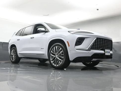 New 2026 Buick Enclave Avenir w/ Super Cruise Package AWD/4WD image 29