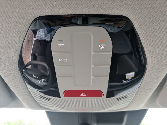 New 2026 Kia K4 FWD image 24