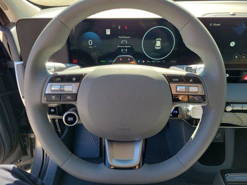 New 2025 Hyundai Ioniq 5 SEL image 18