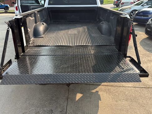 Used 2016 RAM 2500 Tradesman w/ Power & Remote Entry Group RWD image 18