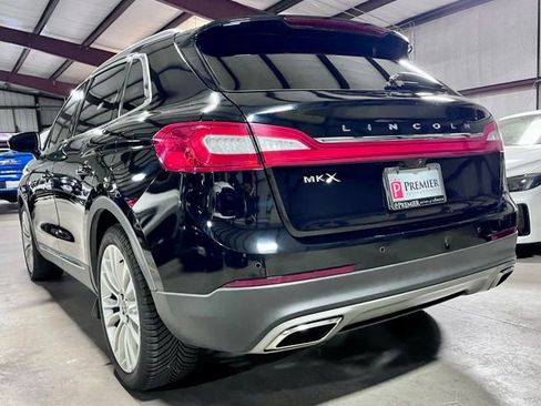 Used 2016 Lincoln MKX Reserve FWD image 4