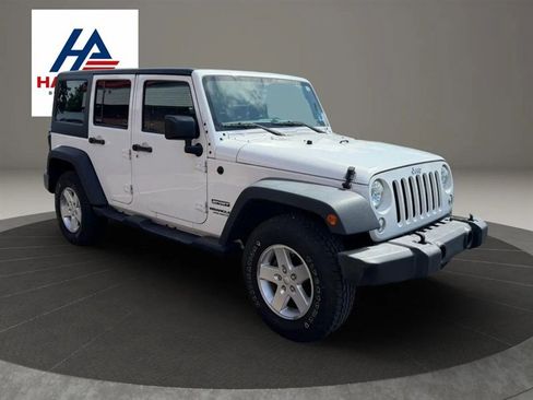 Used 2015 Jeep Wrangler Unlimited Sport w/ Quick Order Package 24S AWD/4WD image 3