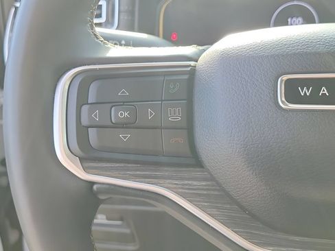Used 2024 Jeep Wagoneer Series III w/ Flexible Seating Group AWD/4WD image 33