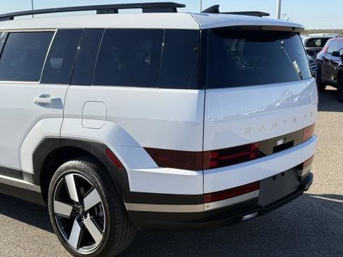 Used 2025 Hyundai Santa Fe Limited image 15