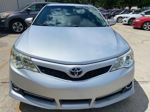 Used 2012 Toyota Camry SE FWD image 8