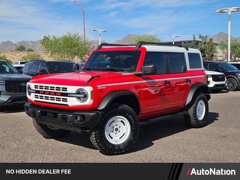 Certified 2024 Ford Bronco Heritage Edition AWD/4WD image 1