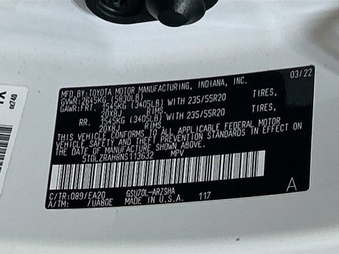 Used 2022 Toyota Highlander XSE FWD image 31