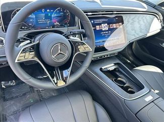 New 2026 Mercedes-Benz E 350 4MATIC Sedan video 3