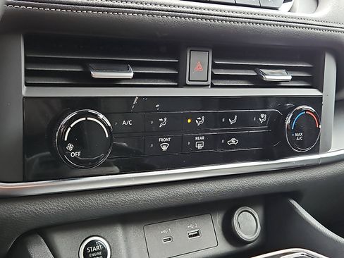 Certified 2023 Nissan Rogue S image 15