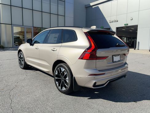 New 2026 Volvo XC60 B5 Plus w/ Climate Package image 3