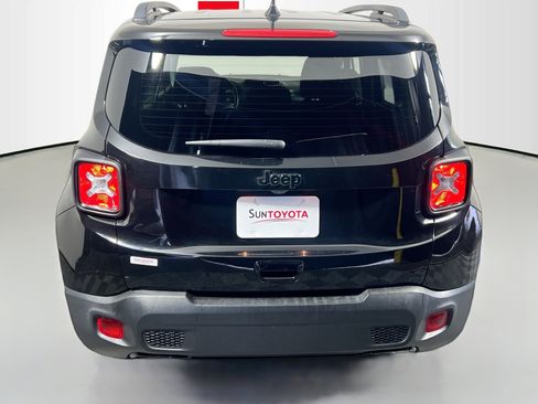 Used 2020 Jeep Renegade Altitude image 5