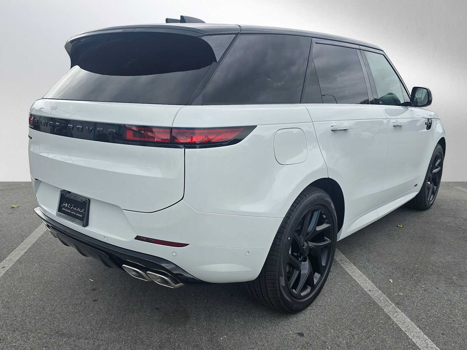 New 2026 Land Rover Range Rover Sport Dynamic SE AWD/4WD image 5