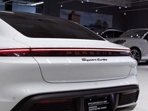Certified 2020 Porsche Taycan Turbo AWD/4WD image 32