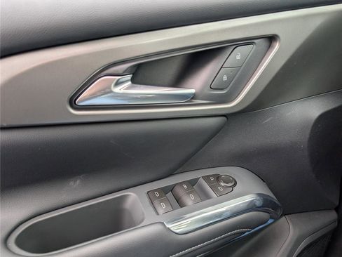 New 2026 Chevrolet Traverse LT w/ Driver Confidence Package image 16