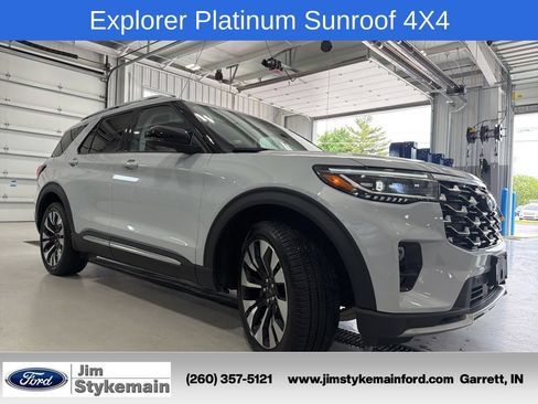 Used 2026 Ford Explorer Platinum w/ LUX Leather Package AWD/4WD image 14