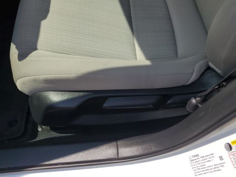 Used 2023 Honda Civic LX image 15