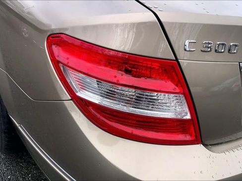 Used 2008 Mercedes-Benz C 300 4MATIC Sedan image 25