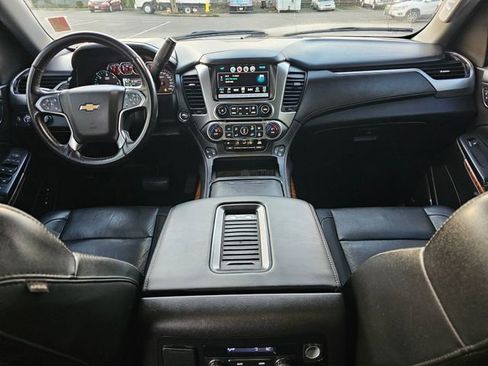 Used 2016 Chevrolet Suburban LTZ image 23