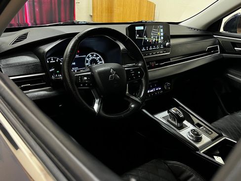 Used 2022 Mitsubishi Outlander SEL FWD image 11