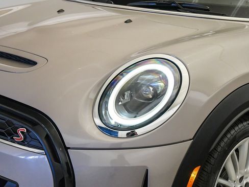 Certified 2023 MINI Cooper S FWD image 9