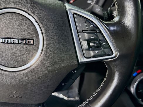 Used 2020 Chevrolet Camaro LT RWD image 15
