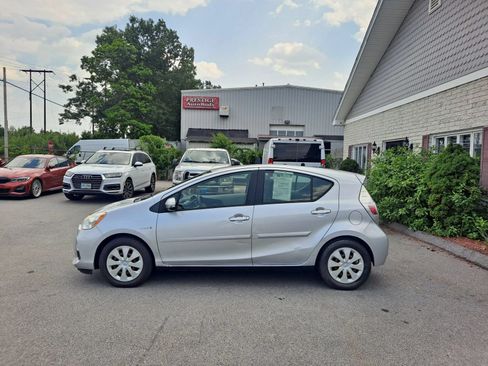 Used 2013 Toyota Prius C Two FWD image 5