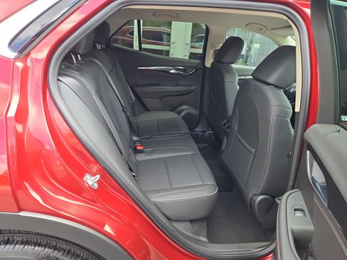 Used 2023 Buick Envision Essence AWD/4WD image 17
