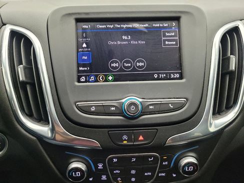 Used 2023 Chevrolet Equinox LT AWD/4WD image 25