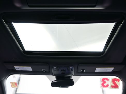 Used 2023 Toyota Sienna XSE image 20