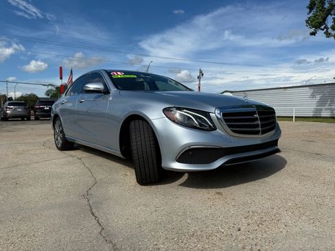 Used 2018 Mercedes-Benz E 300 image 3