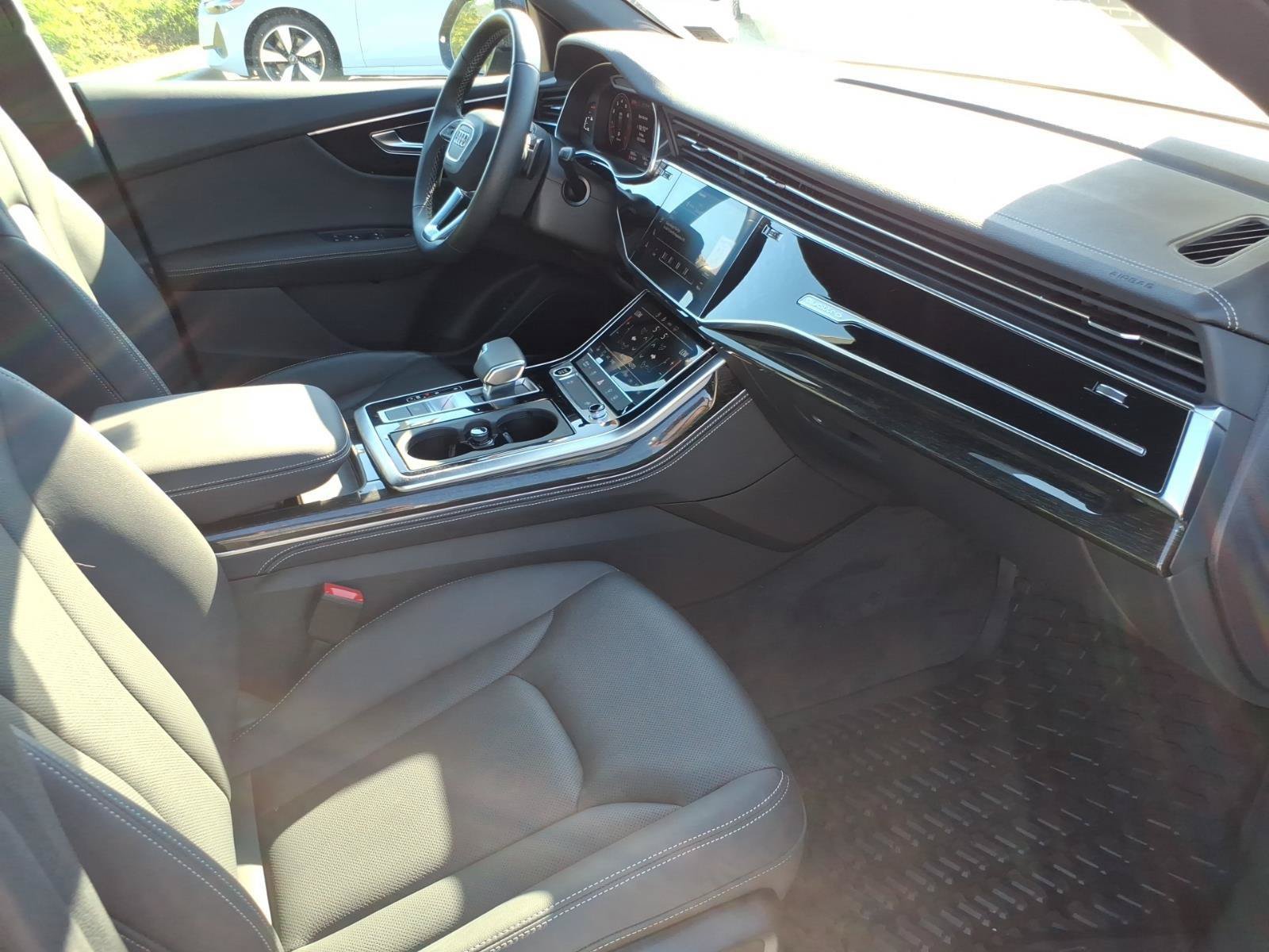 Certified 2025 Audi Q8 Premium Plus w/ Premium Plus Package AWD/4WD image 26