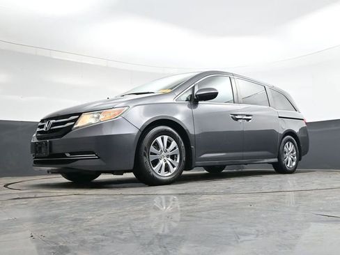 Used 2016 Honda Odyssey SE image 38