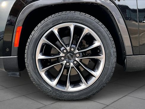 Used 2022 Jeep Wagoneer Series III w/ Premium Group I image 10