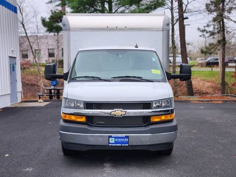 Used 2022 Chevrolet Express 3500 w/ Power Convenience Package RWD image 8