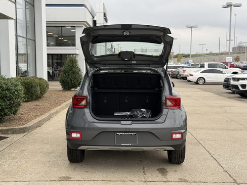 New 2026 Hyundai Venue SEL image 9