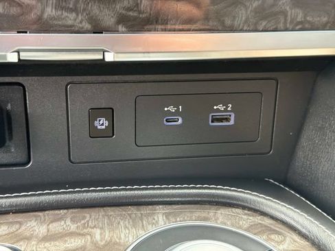 Used 2021 Nissan Armada Platinum w/ Captain's Chairs Package RWD image 34